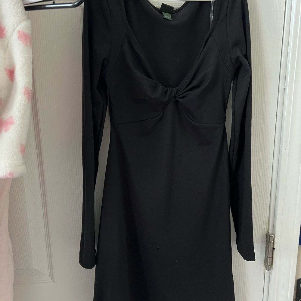 Elegant Black Long Sleeve Dress